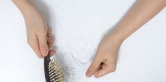 Alopecia Universalis (Haarausfall am ganzen Körper): Ursachen und Behandlung