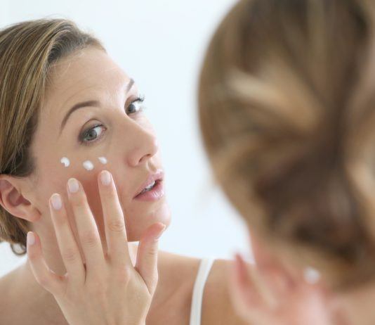 Antifaltencreme Test 2022: Die besten Anti Aging Cremes im Vergleich