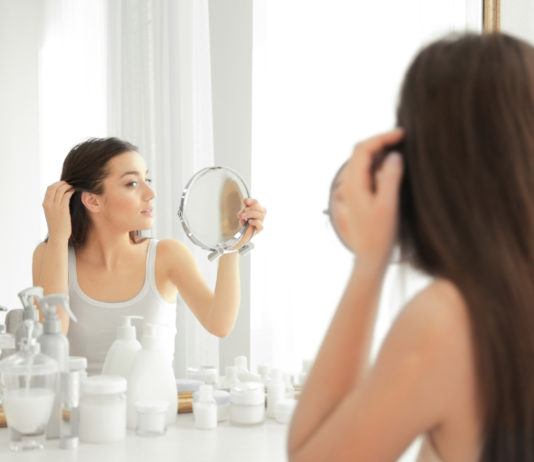 Haarwurzeln stärken – Unsere Tipps für kräftigere Haarwurzeln und gesünderes Haar