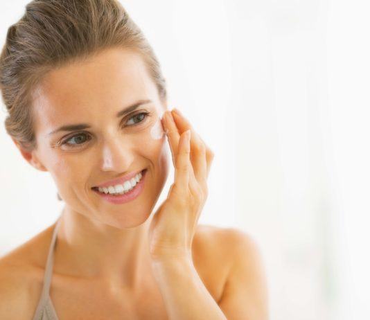 Hausmittel gegen Falten: Unsere 26 Top Tipps gegen Falten