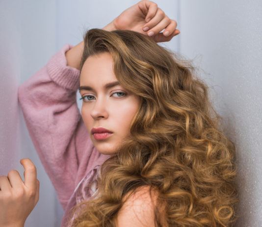 Nährstoffe für die Haare: Diese 12 Nährstoffe brauchen Sie für gesundes und kräftiges Haar