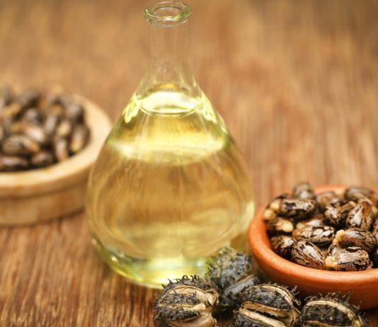 Rizinusöl für die Haut: Wie Rizinusöl gegen Falten hilft und das Gesicht pflegt