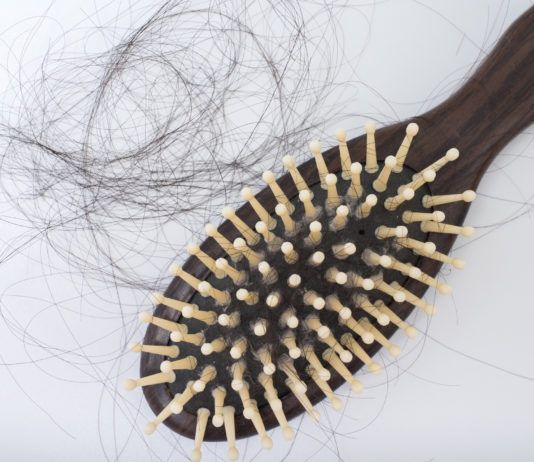 Zink gegen Haarausfall: Wie Zink die Haare stärkt