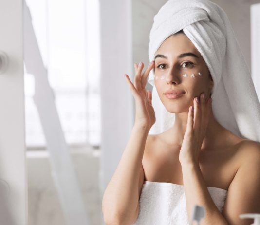 Anti Falten Serum Test 2022: Die besten Anti Aging Seren im Vergleich