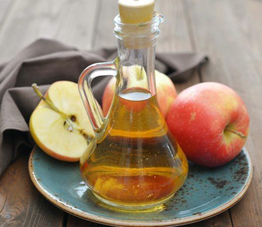 Apfelessig gegen Falten: Wie Apfelessig straffe Haut macht (inkl. Anwendungstipps)