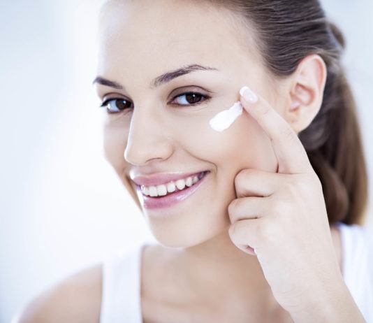 Was tun gegen Augenringe? Mit diesen Tipps werden Sie die dunkeln Ränder los!