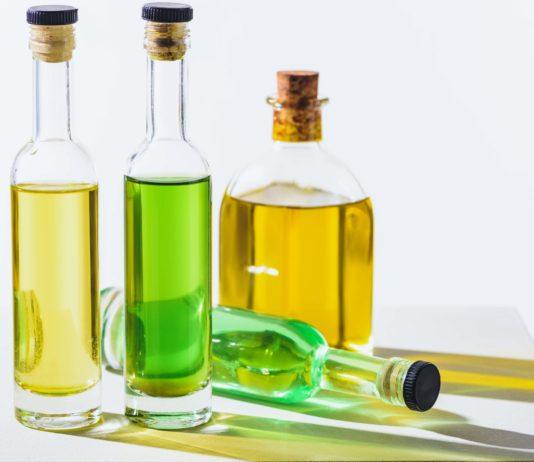 Öle gegen Falten: Das sind die besten Pflegeöle für schöne Haut