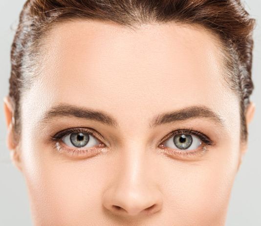 Falten unter den Augen: Wie Sie Augenfalten wegbekommen!