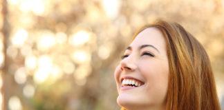 Nasenfalten: Welche Ursachen haben Bunny Lines und wie können wir sie bekämpfen?